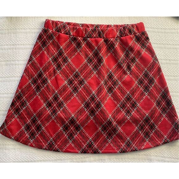Knit Works Button Girl’s LARGE Top and Plaid Scooter Skirt Set - Picture 3 of 13